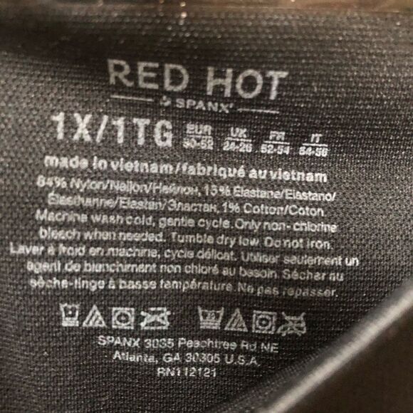 Spanx High Waisted Mid-Thigh Short - Picture 6 of 6